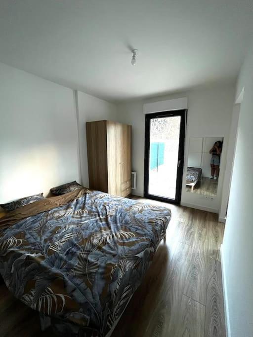 Lady Lafe Kaz Appartement 弗龙蒂尼昂 外观 照片